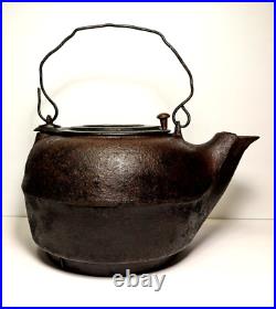 Antique Chattanooga Star #8 Large Cast Iron Heavy-Weight Tea Kettle Swivel Lid
