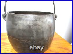 Antique S. P. & Co. Phila Philadelphia LRG Cast Iron 8 Quart Pot withHandle