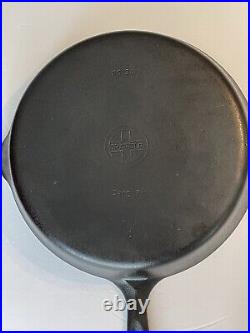 Antique-Vtg Large Griswold Cast Iron Frying Pan-Double Spout Skillet#10716 H