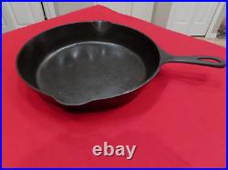 Beautiful Griswold #8 Cast Iron Skillet/Pan withHeat Ring Large Logo L. 3.23