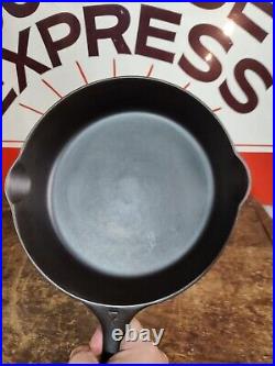 Fully Restored GRISWOLD #7 Cast Iron Skillet Pan Large Logo 701 Seasoned Flat