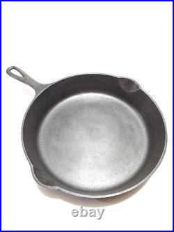 Fully Restored GRISWOLD Cast Iron SKILLET Frying Pan #8 LARGE BLOCK LOGO 704