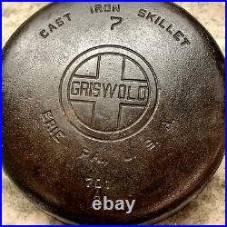 GRISWOLD #7 Cast Iron Skillet Large Block Logo 701 A Seasoned Sits Flat