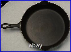 Griswold #10 716 Vintage Cast Iron Skillet Frying Pan Large Logo with heat ring