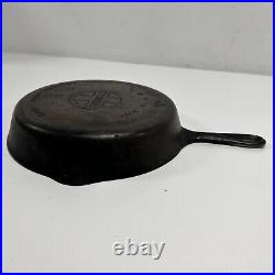Griswold #8 Cast Iron Skillet No. 704B Large Block Logo 10 Inch Fry Pan