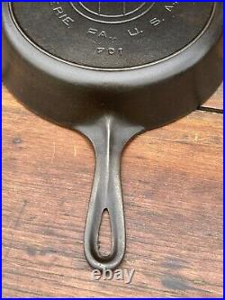 Griswold Cast Iron #7 Large Block Logo Skillet with Heat Ring