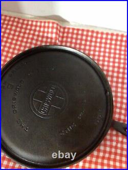 Griswold Cast Iron #9Griddle Large Logo