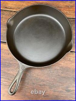 Griswold Cast Iron Matching Large Logo Skillet Set 3-9