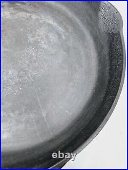 Griswold Cast Iron Skillet No. 12, Large Block Logo Heat Ring 719 FAST SHIPPING