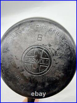Griswold Large Logo #8, 10-1/2 Smooth Bottom Cast Iron Skillet #704 pan Vintage