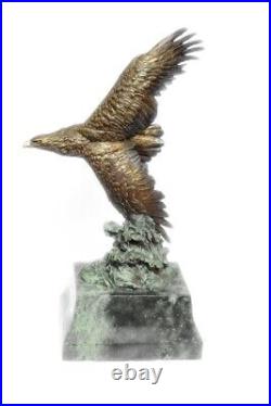 LARGE EAGLE BRONZE & cast iron base EAGLE sculpture statue Hot Cast Decor Deal