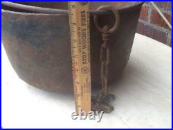 Large Antique Cast Iron Pot With Pour Spout Campfire Culdron Gate Mark Footed