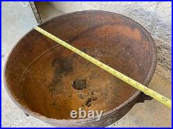 Large Antique Cast Iron Wash Pot Cauldron