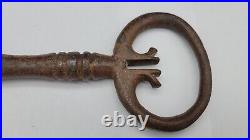 Large Heavy Antique Cast Iron Skeleton Key, 9 3/4 long, 23.9 oz