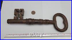 Large Heavy Antique Cast Iron Skeleton Key, 9 3/4 long, 29 oz