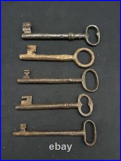 Lot of 5 Large Antique Cast Iron Skeleton Keys