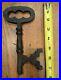 Very_Large_Cast_Forged_Iron_Skeleton_Key_Antique_Vintage_See_Photos_01_mgw