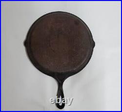 Vintage GRISWOLD Cast Iron SKILLET Frying Pan #108 LARGE BLOCK LOGO (Sits Flat)