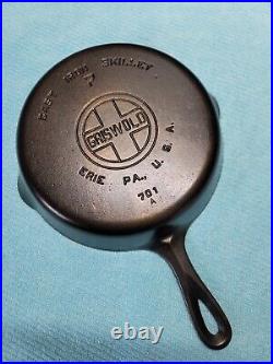 Vintage GRISWOLD Cast Iron SKILLET Frying Pan # 7 LARGE BLOCK LOGO SMOOTH BOTTOM