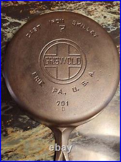 Vintage GRISWOLD Cast Iron SKILLET Frying Pan # 7 LARGE BLOCK LOGO Small Crack