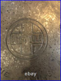 Vintage Griswold #12 Cast Iron Skillet 719 Erie PA Large Logo With Heat Ring