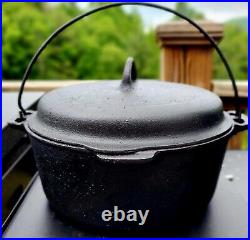 Vintage Griswold #8 Cast Iron Dutch Oven With Lid