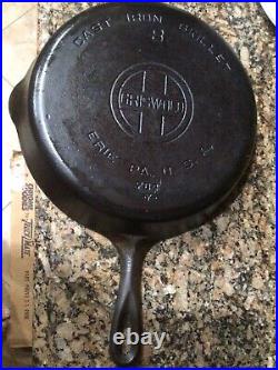 Vintage Griswold no. 8 large logo cast iron skillet 704 Y restored sits flat